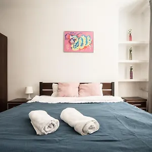 Apartament Oomph Modern Near Nowy świat, Warszawa